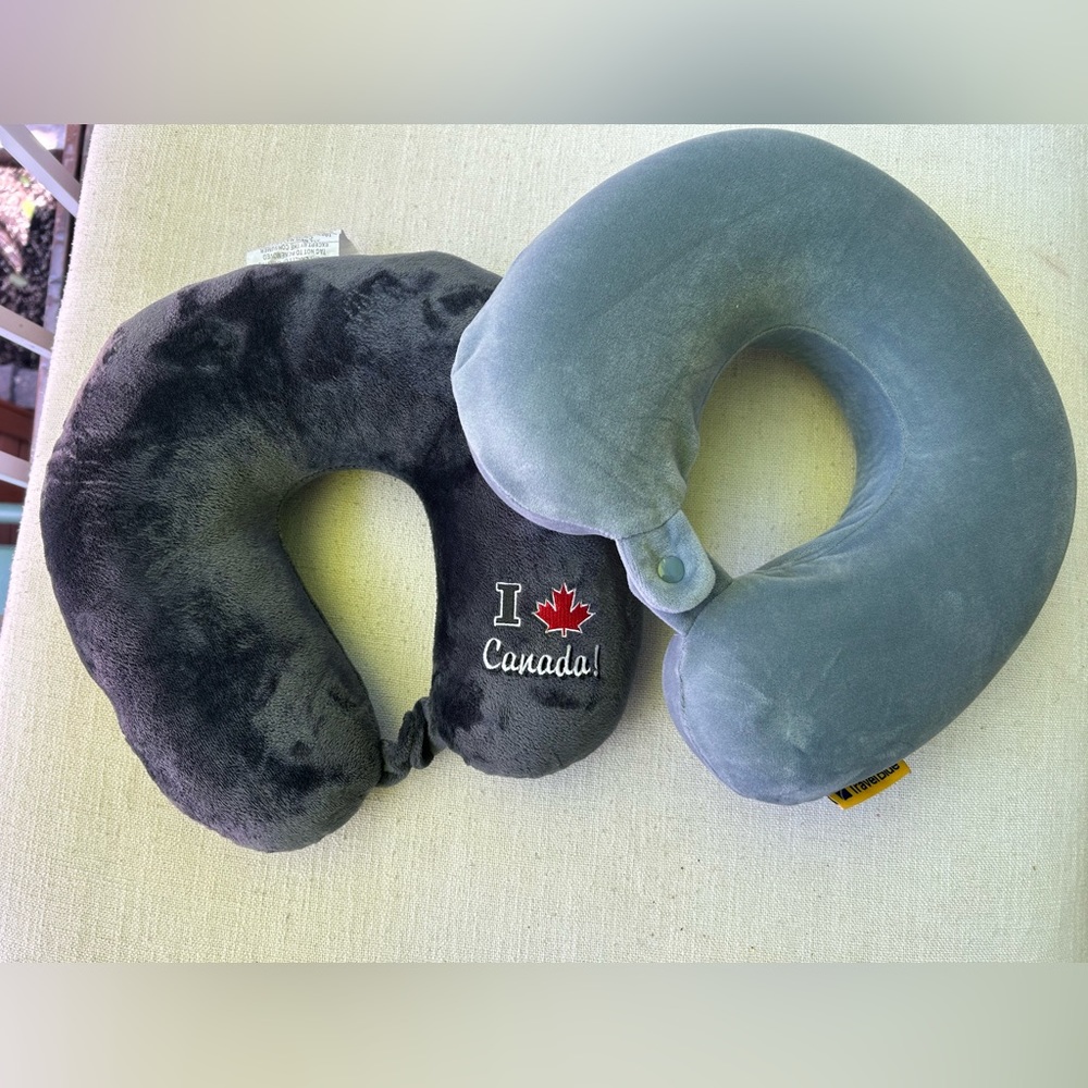 Neck supporters for travel, bundle of 2